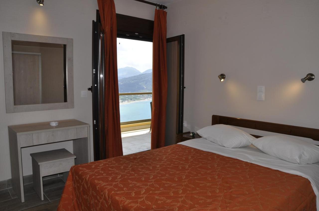 Bed and Breakfast Porto Timoni Afión Exterior foto